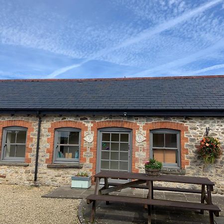 Kingfisher Cottage At Duffryn Mawr Cottages Hensol Exterior photo